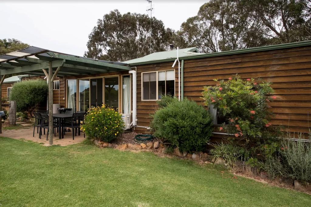 Sunflowers Animal Farm & Farmstay Margaret River Dış mekan fotoğraf